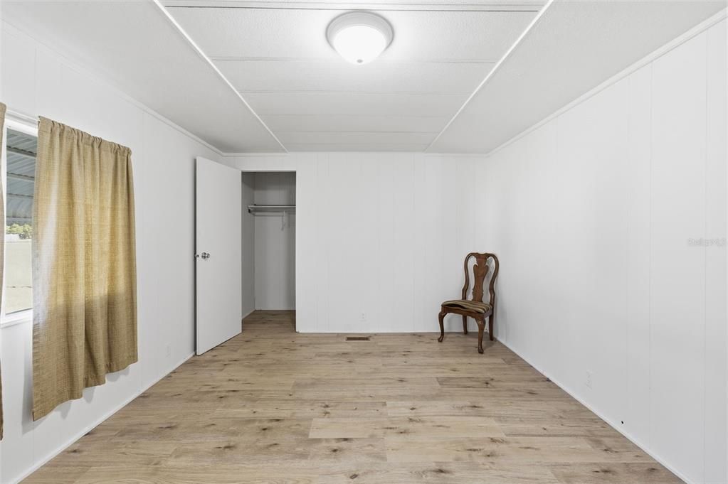 For Sale: $150,000 (3 beds, 2 baths, 1212 Square Feet)