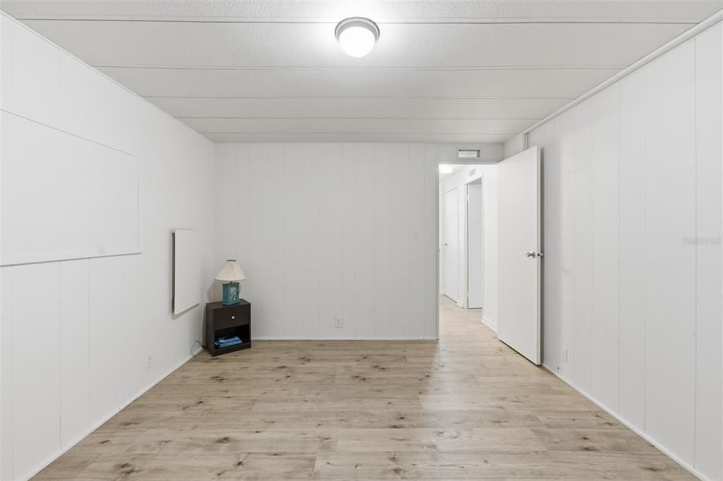 For Sale: $150,000 (3 beds, 2 baths, 1212 Square Feet)