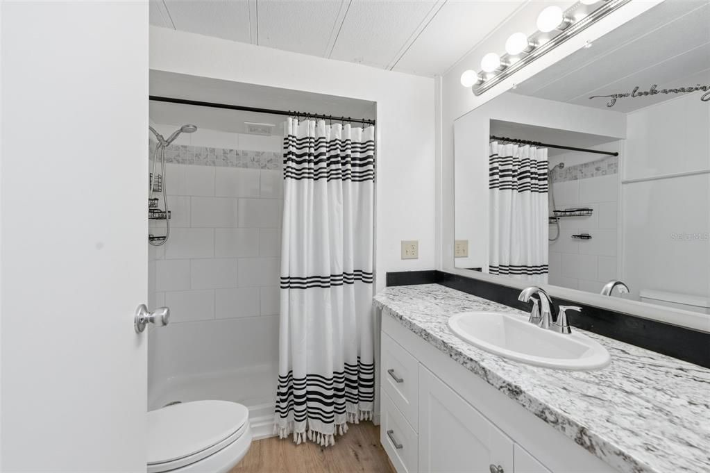 For Sale: $150,000 (3 beds, 2 baths, 1212 Square Feet)