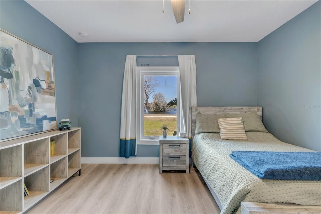 En Venta: $1,395,000 (3 camas, 2 baños, 2398 Pies cuadrados)