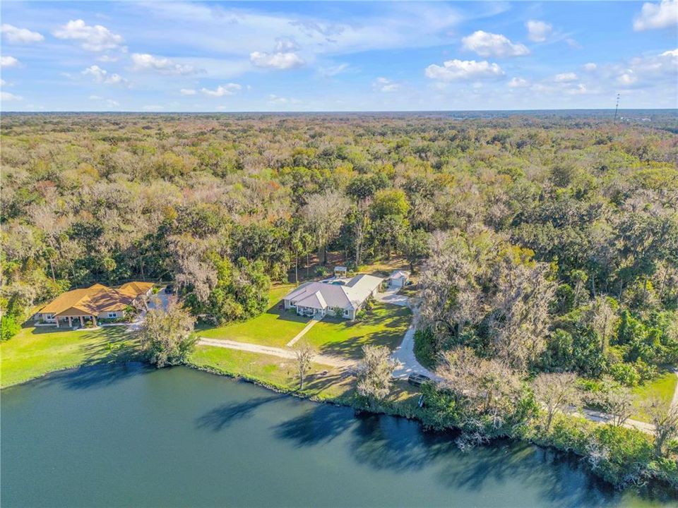 En Venta: $1,395,000 (3 camas, 2 baños, 2398 Pies cuadrados)