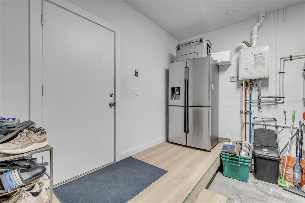 En Venta: $1,395,000 (3 camas, 2 baños, 2398 Pies cuadrados)