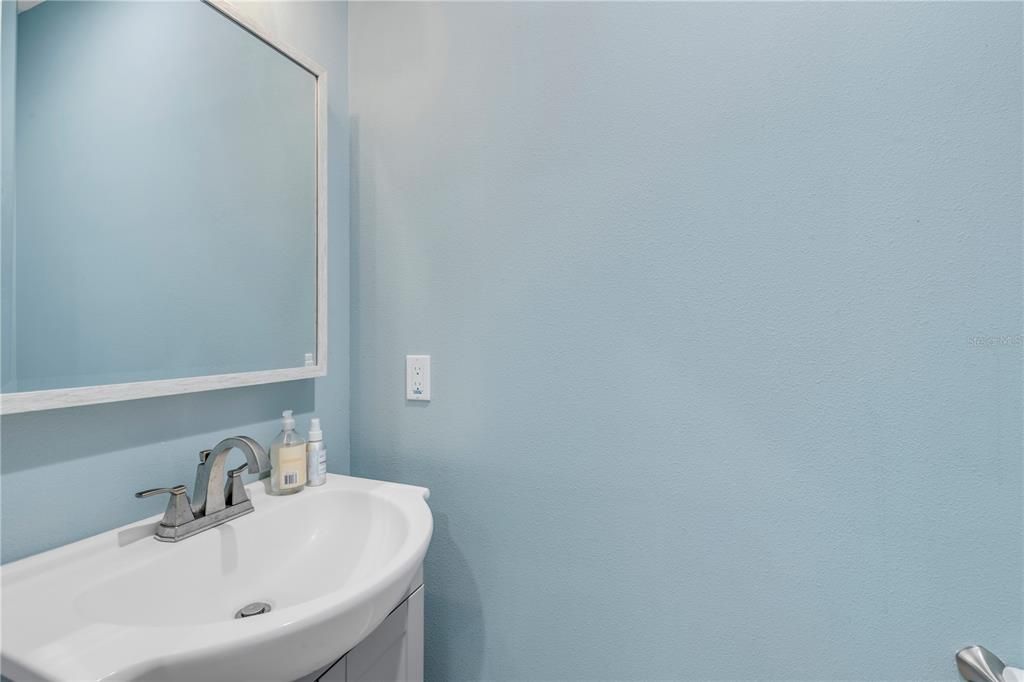 En Venta: $1,395,000 (3 camas, 2 baños, 2398 Pies cuadrados)