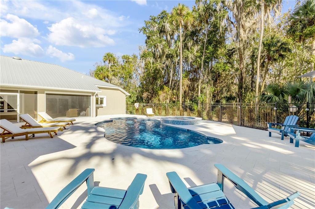 En Venta: $1,395,000 (3 camas, 2 baños, 2398 Pies cuadrados)