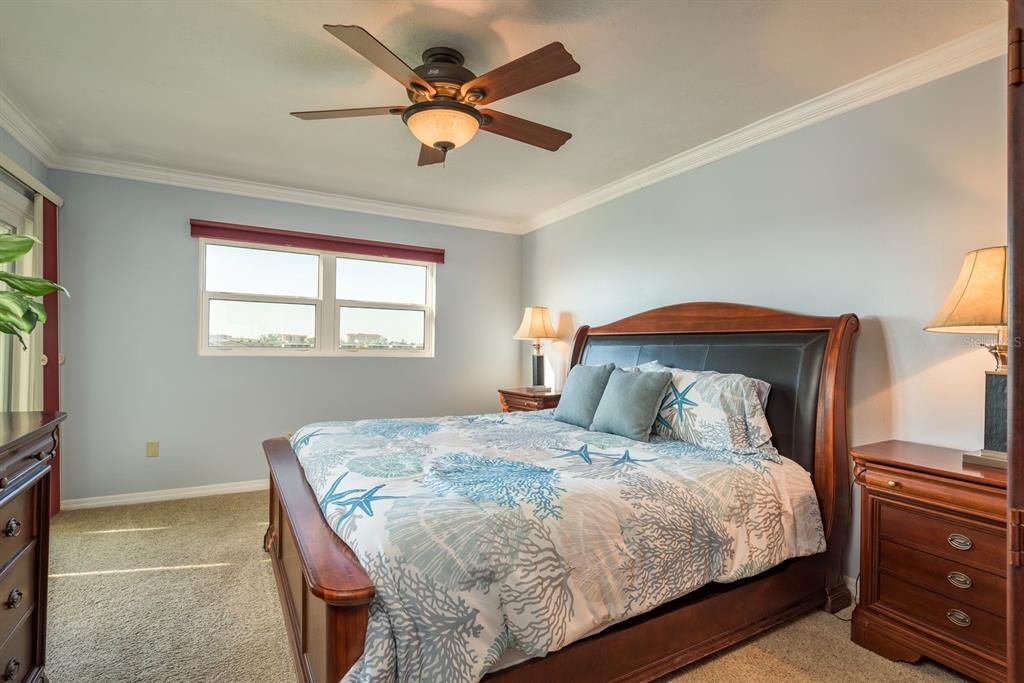 На продажу: $314,000 (2 спален, 2 ванн, 1100 Квадратных фут)