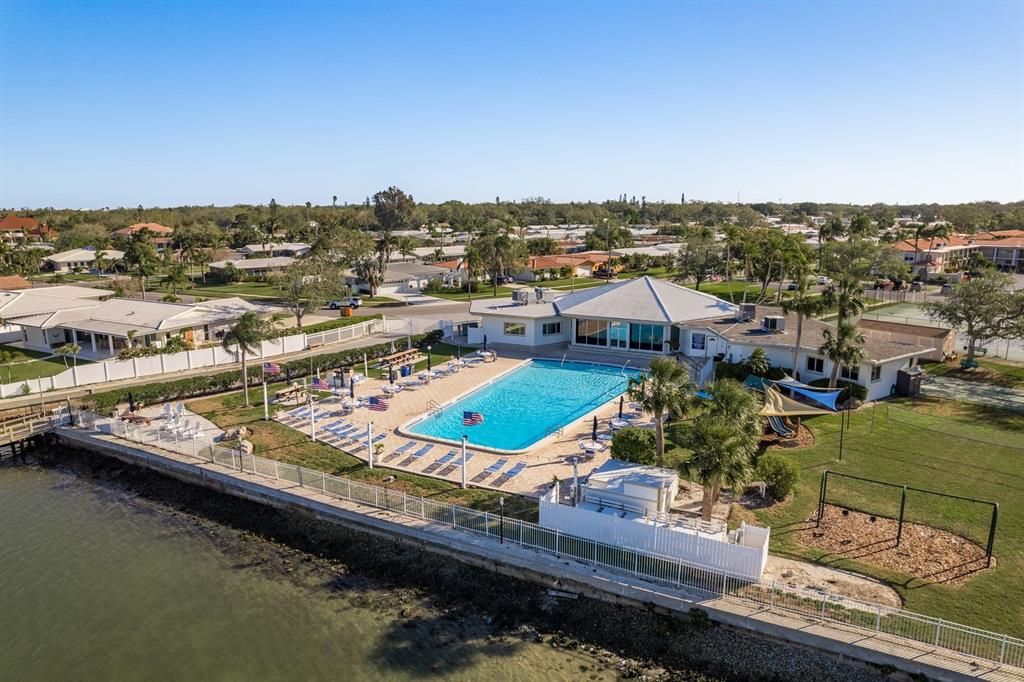 На продажу: $314,000 (2 спален, 2 ванн, 1100 Квадратных фут)