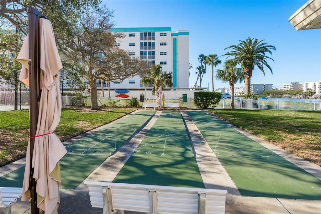 На продажу: $314,000 (2 спален, 2 ванн, 1100 Квадратных фут)