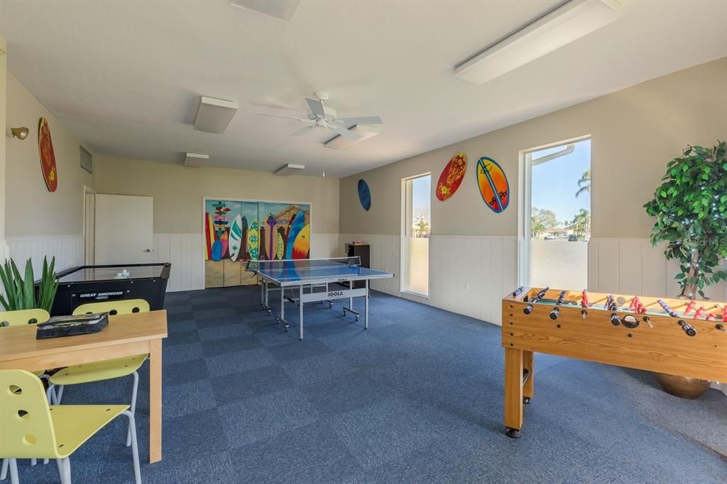 На продажу: $314,000 (2 спален, 2 ванн, 1100 Квадратных фут)