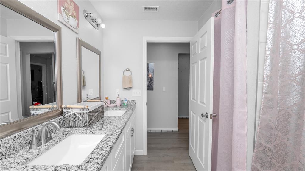 For Sale: $265,000 (3 beds, 2 baths, 1542 Square Feet)