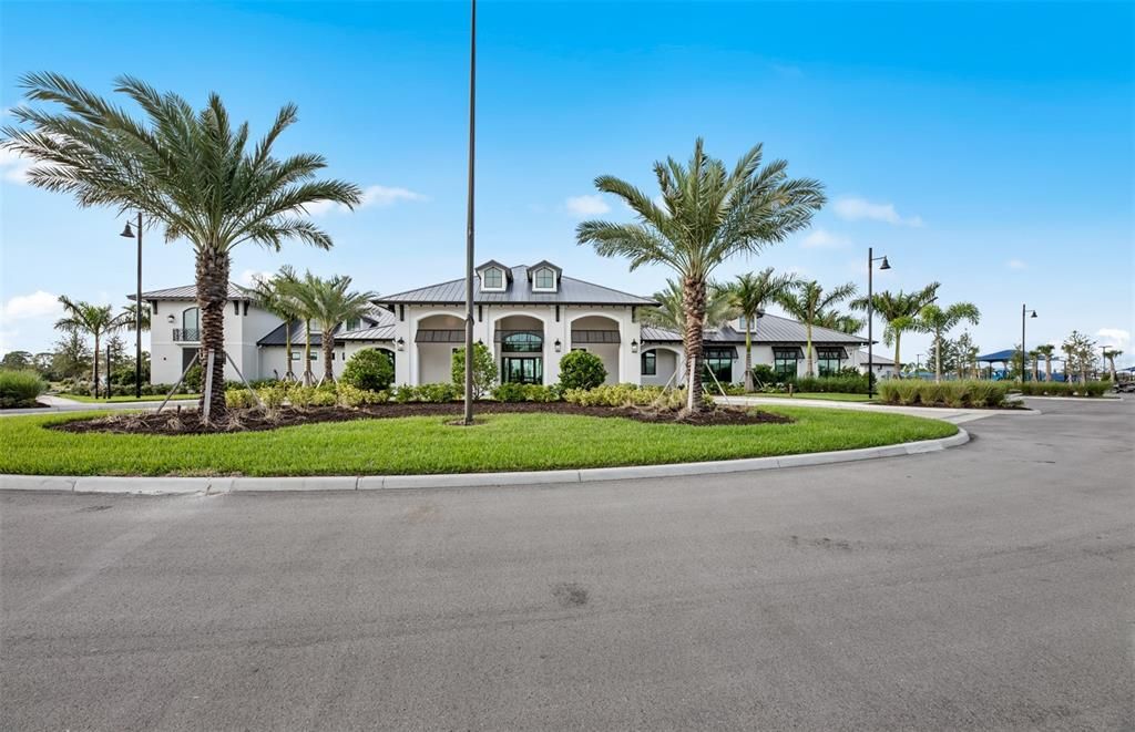 For Sale: $561,770 (2 beds, 2 baths, 1655 Square Feet)