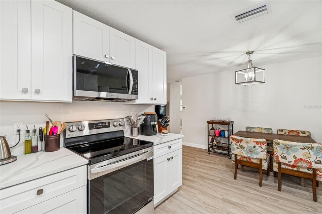 待售: $338,900 (3 贝兹, 2 浴室, 1304 平方英尺)