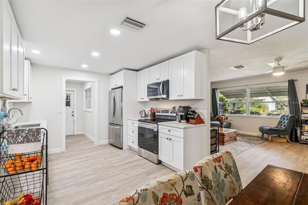 待售: $338,900 (3 贝兹, 2 浴室, 1304 平方英尺)