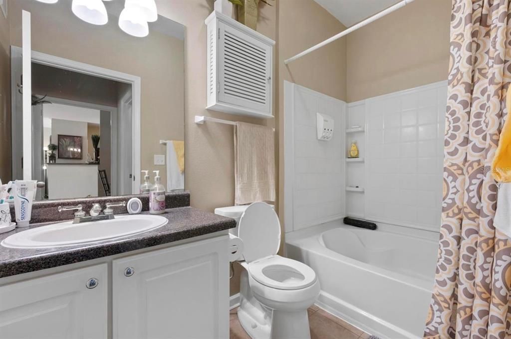 В аренду: $1,750 (1 спален, 1 ванн, 794 Квадратных фут)