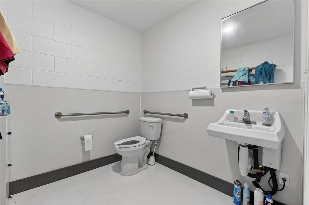 For Sale: $675,000 (0 beds, 0 baths, 1120 Square Feet)