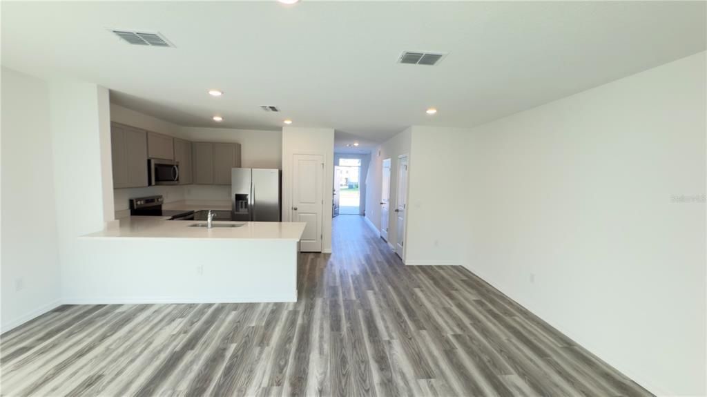 В аренду: $2,000 (3 спален, 2 ванн, 1463 Квадратных фут)