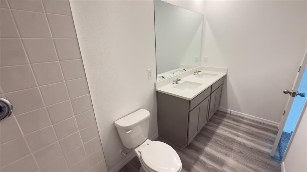 В аренду: $2,000 (3 спален, 2 ванн, 1463 Квадратных фут)