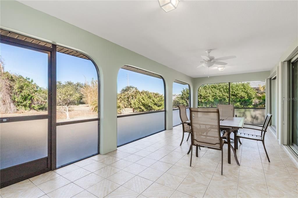 For Sale: $329,900 (4 beds, 2 baths, 2031 Square Feet)