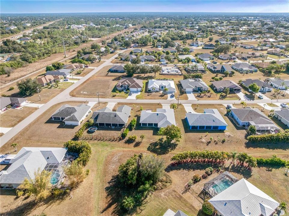 For Sale: $329,900 (4 beds, 2 baths, 2031 Square Feet)