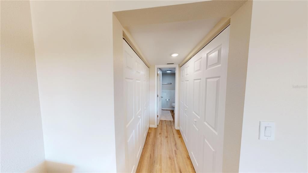 待售: $220,000 (2 贝兹, 2 浴室, 1114 平方英尺)