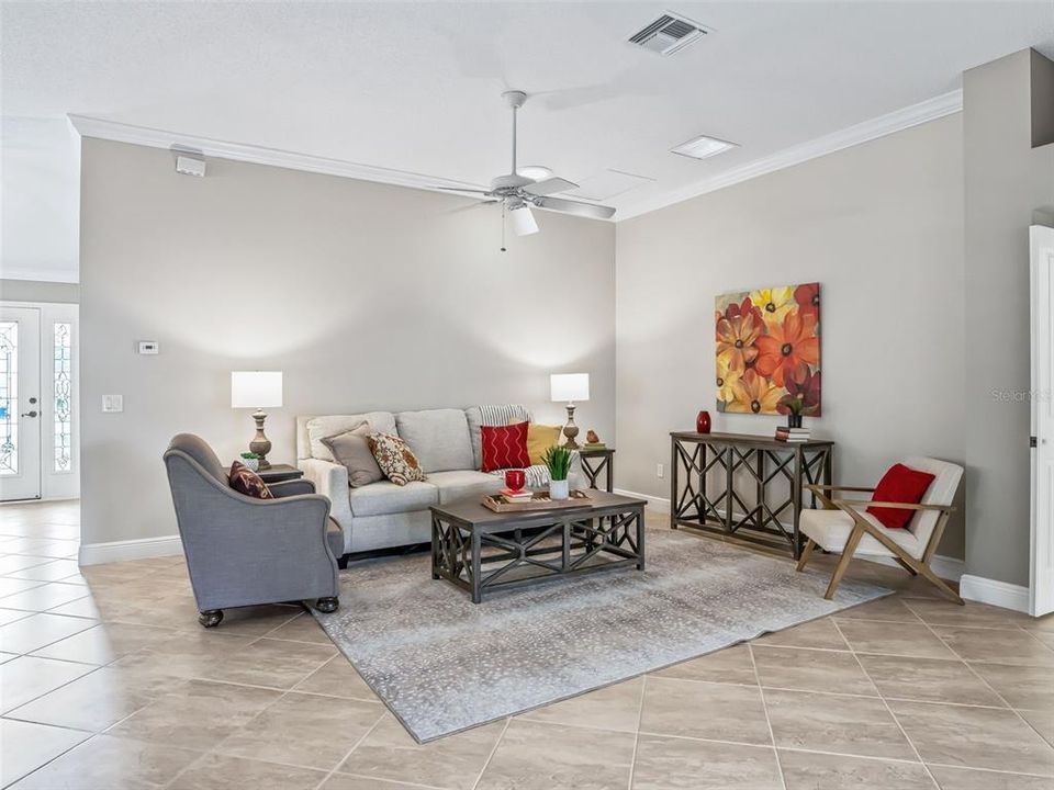 En Venta: $369,900 (3 camas, 2 baños, 1855 Pies cuadrados)