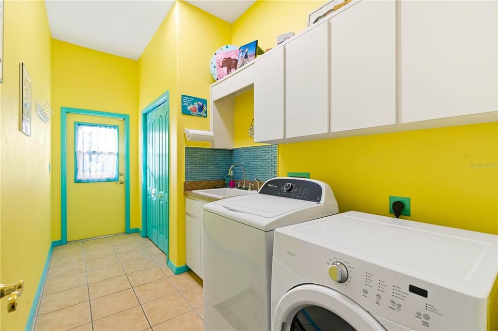 For Sale: $649,900 (4 beds, 3 baths, 3003 Square Feet)