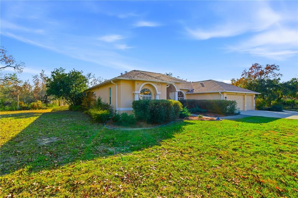 For Sale: $649,900 (4 beds, 3 baths, 3003 Square Feet)