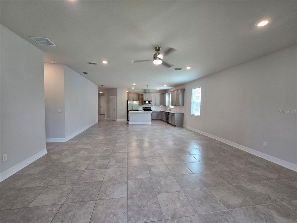 В аренду: $2,199 (4 спален, 2 ванн, 2162 Квадратных фут)