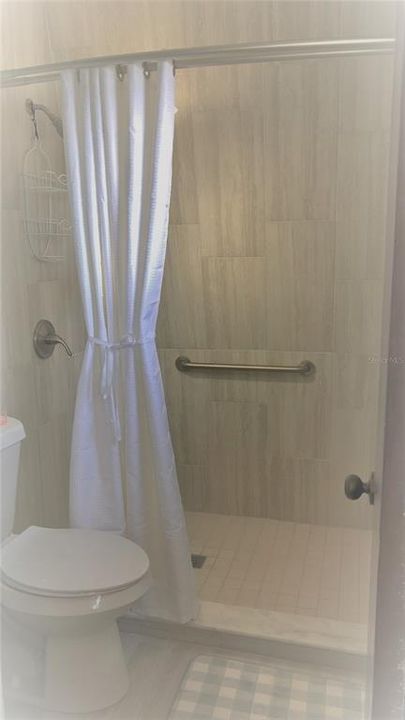 Под контрактом: $325,900 (2 спален, 1 ванн, 1272 Квадратных фут)