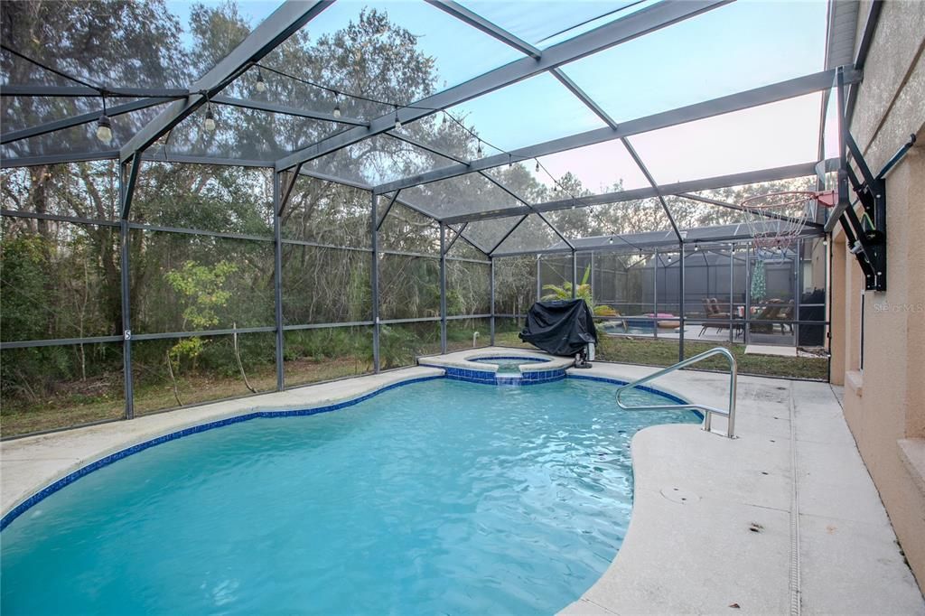 For Sale: $264,000 (4 beds, 3 baths, 1659 Square Feet)