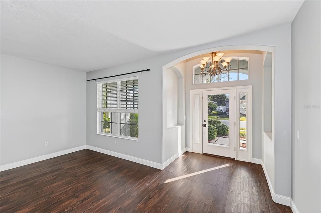 В аренду: $4,500 (4 спален, 3 ванн, 2950 Квадратных фут)