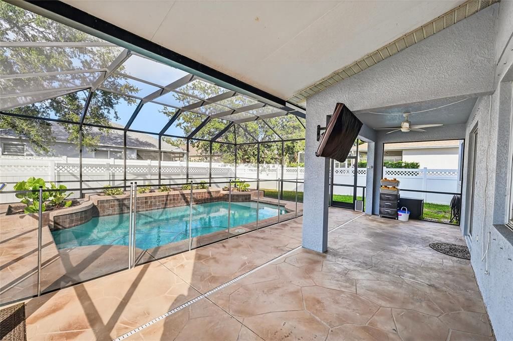 В аренду: $4,500 (4 спален, 3 ванн, 2950 Квадратных фут)