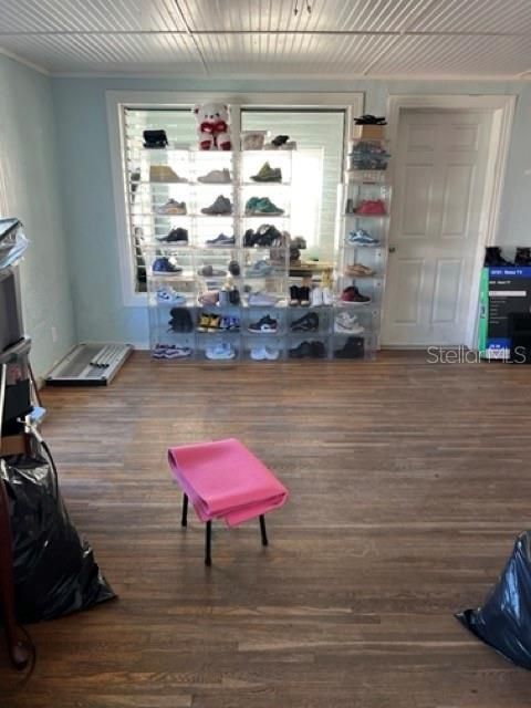 待售: $200,000 (3 贝兹, 1 浴室, 1150 平方英尺)