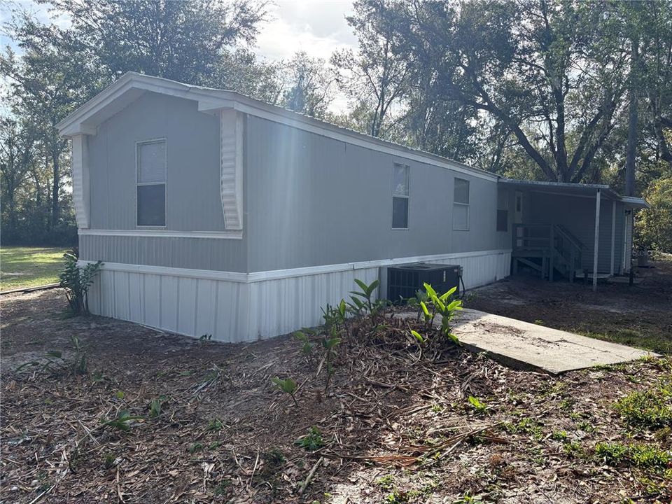 待售: $249,900 (3 贝兹, 2 浴室, 924 平方英尺)