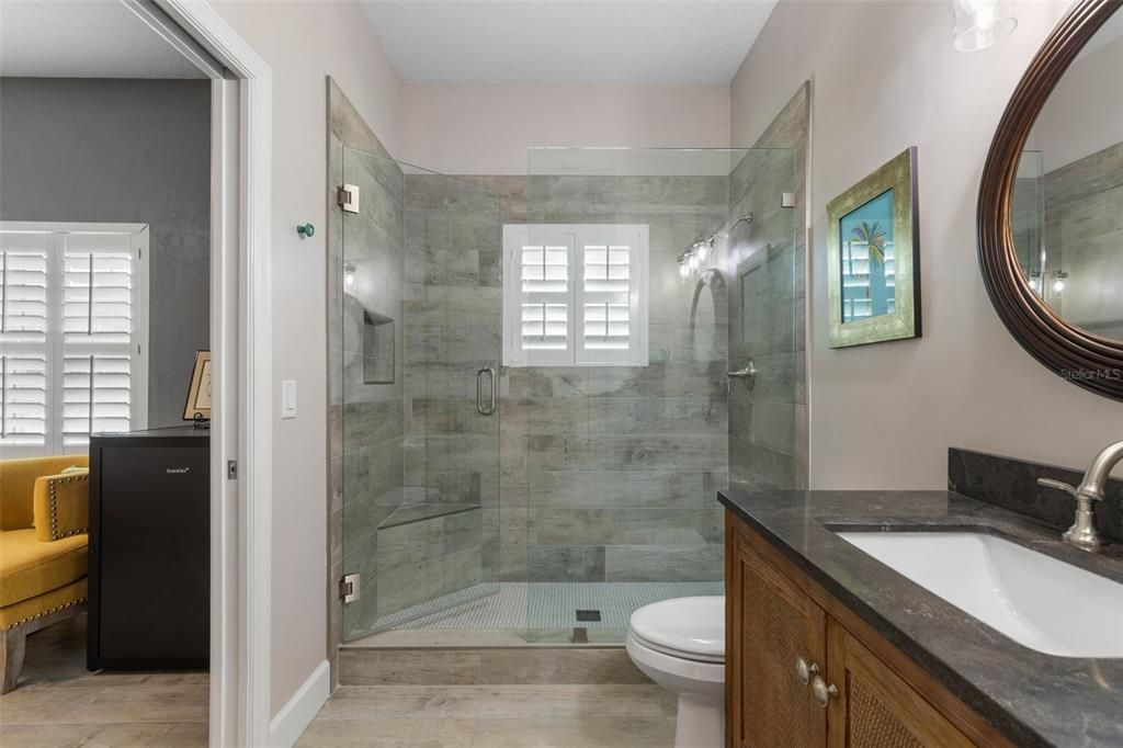 待售: $599,000 (2 贝兹, 2 浴室, 2186 平方英尺)