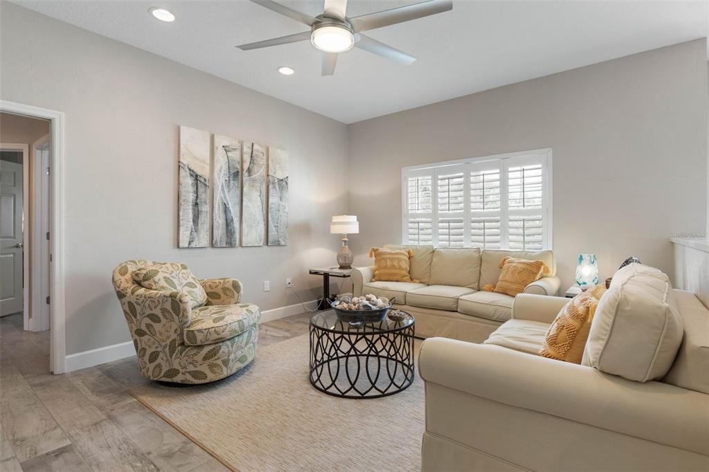 待售: $599,000 (2 贝兹, 2 浴室, 2186 平方英尺)