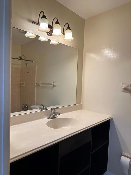 For Rent: $2,295 (3 beds, 2 baths, 1561 Square Feet)