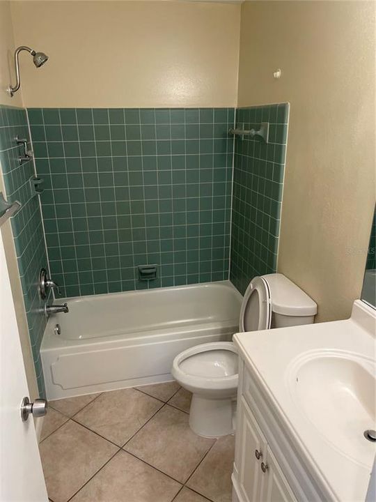 For Rent: $2,295 (3 beds, 2 baths, 1561 Square Feet)