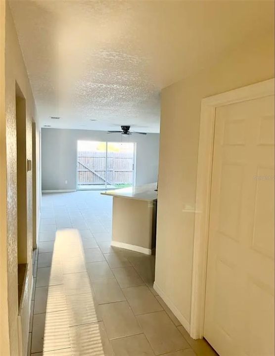 出租: $1,500 (3 贝兹, 2 浴室, 1377 平方英尺)