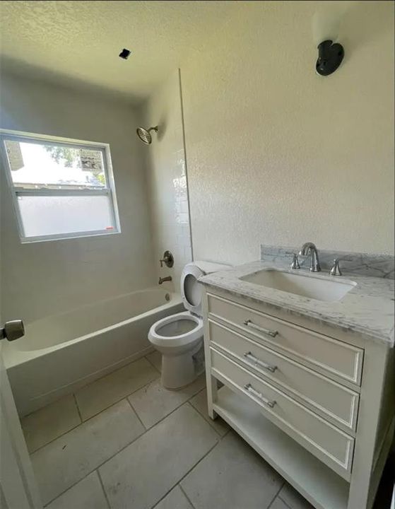 出租: $1,500 (3 贝兹, 2 浴室, 1377 平方英尺)