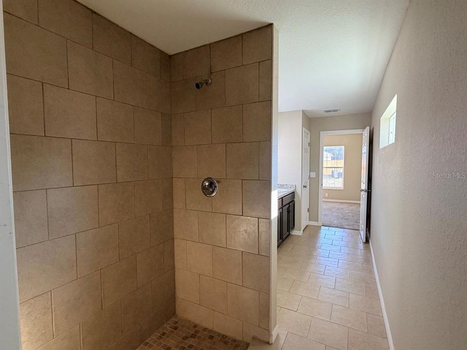 待售: $244,900 (3 贝兹, 2 浴室, 1301 平方英尺)