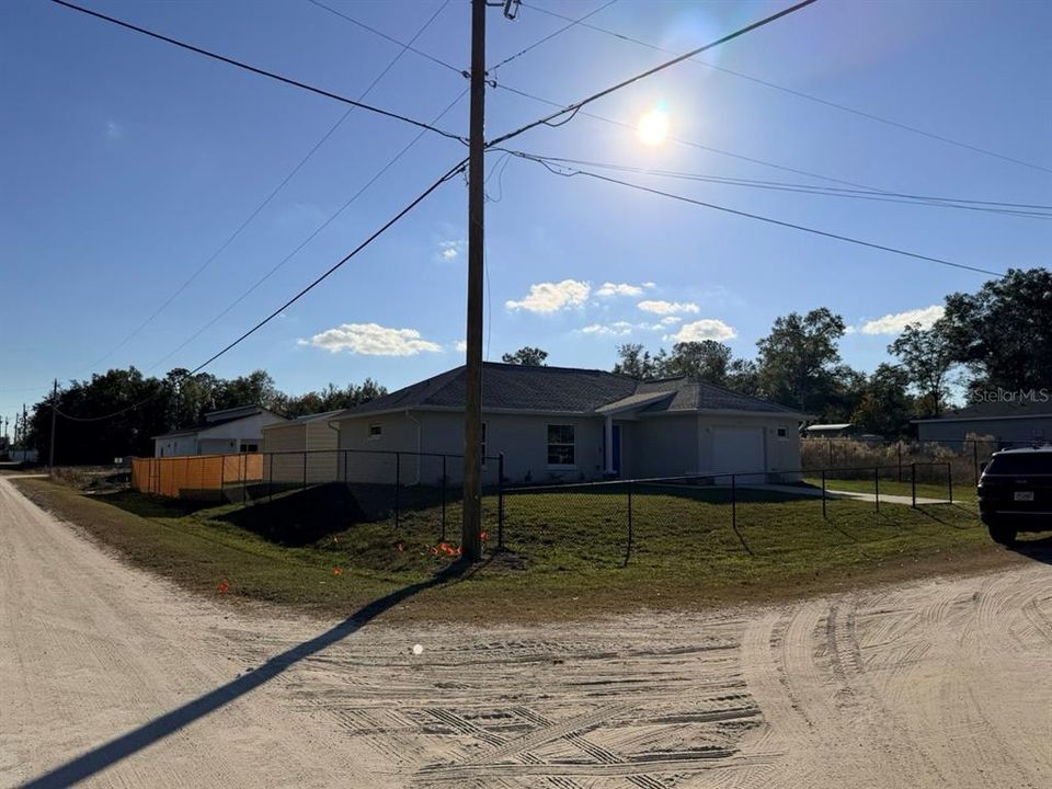 待售: $244,900 (3 贝兹, 2 浴室, 1301 平方英尺)