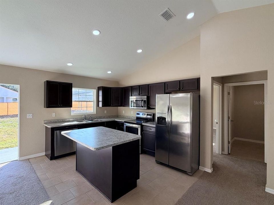 待售: $244,900 (3 贝兹, 2 浴室, 1301 平方英尺)