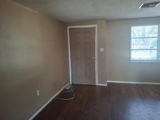 For Rent: $1,000 (1 beds, 1 baths, 600 Square Feet)