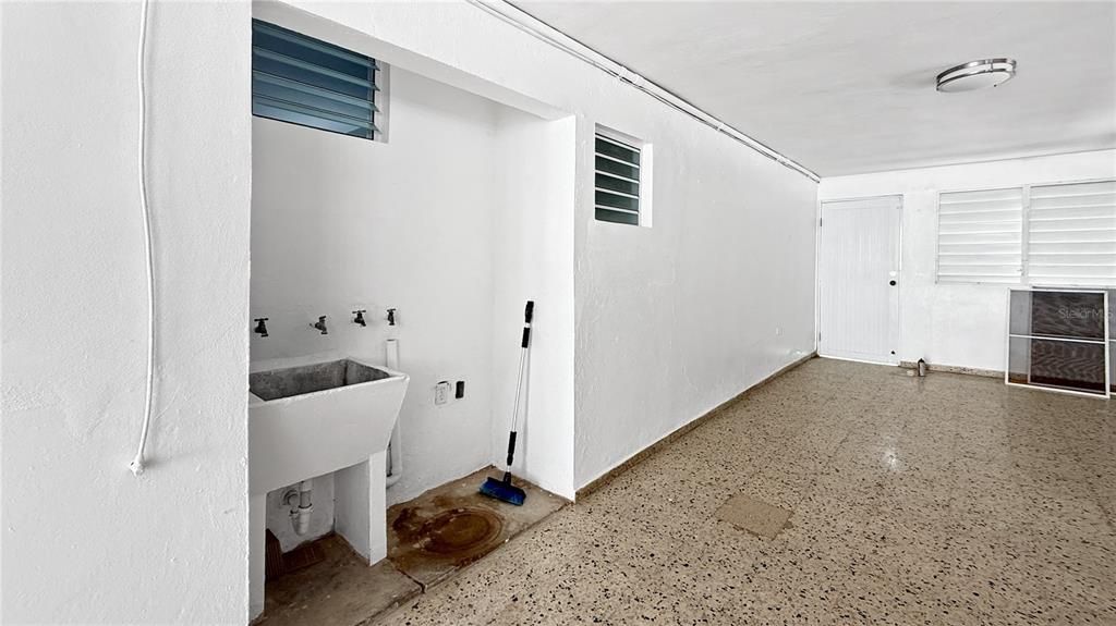 En Renta: $2,200 (4 camas, 2 baños, 1522 Pies cuadrados)