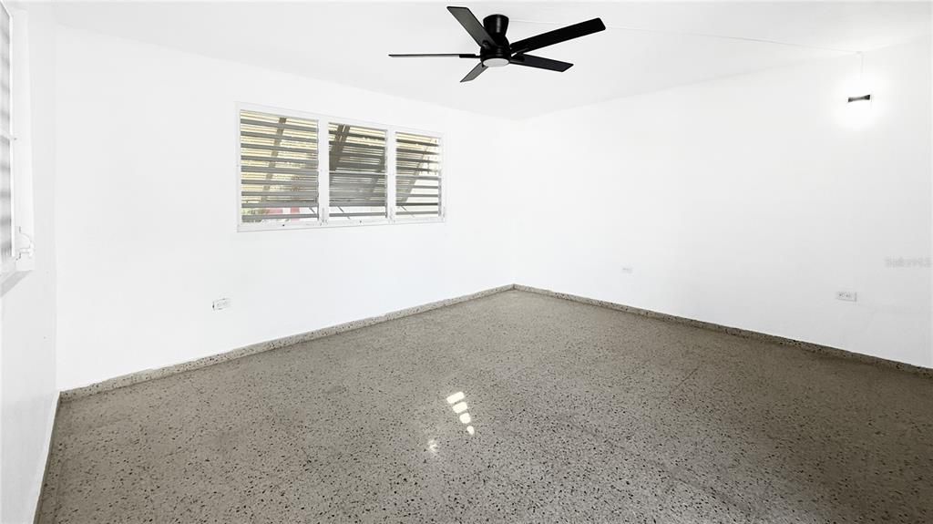 En Renta: $2,200 (4 camas, 2 baños, 1522 Pies cuadrados)