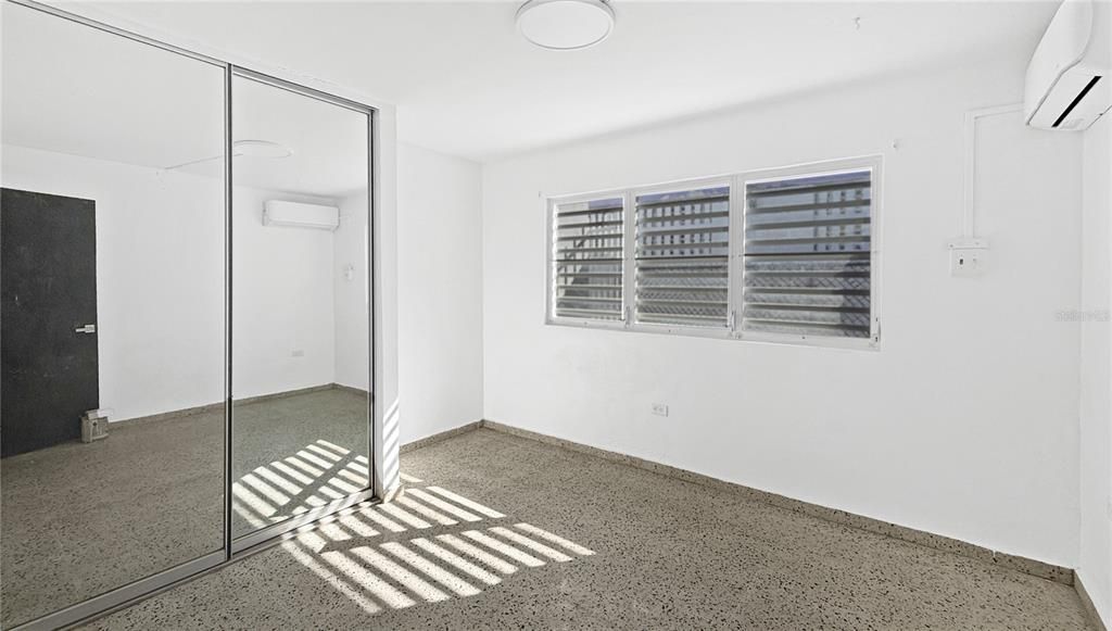 En Renta: $2,200 (4 camas, 2 baños, 1522 Pies cuadrados)