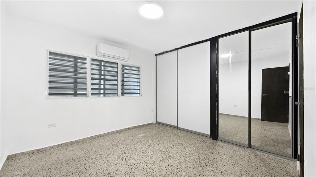 En Renta: $2,200 (4 camas, 2 baños, 1522 Pies cuadrados)