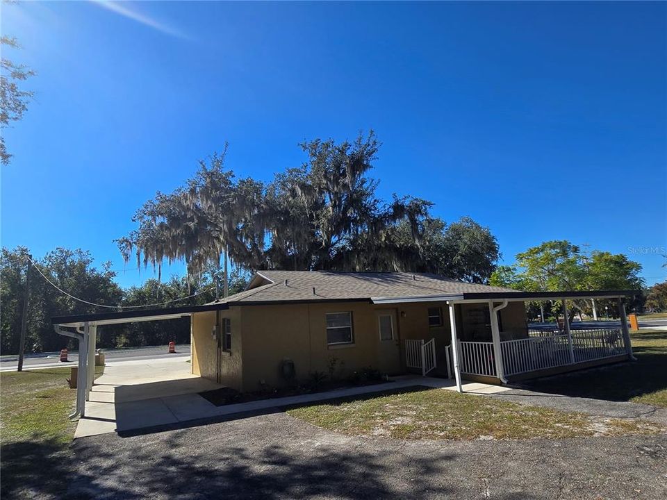 待售: $239,000 (2 贝兹, 1 浴室, 870 平方英尺)