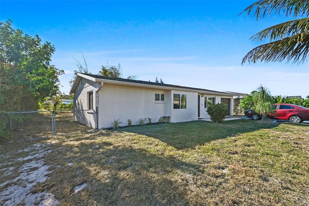 待售: $359,000 (3 贝兹, 2 浴室, 1226 平方英尺)