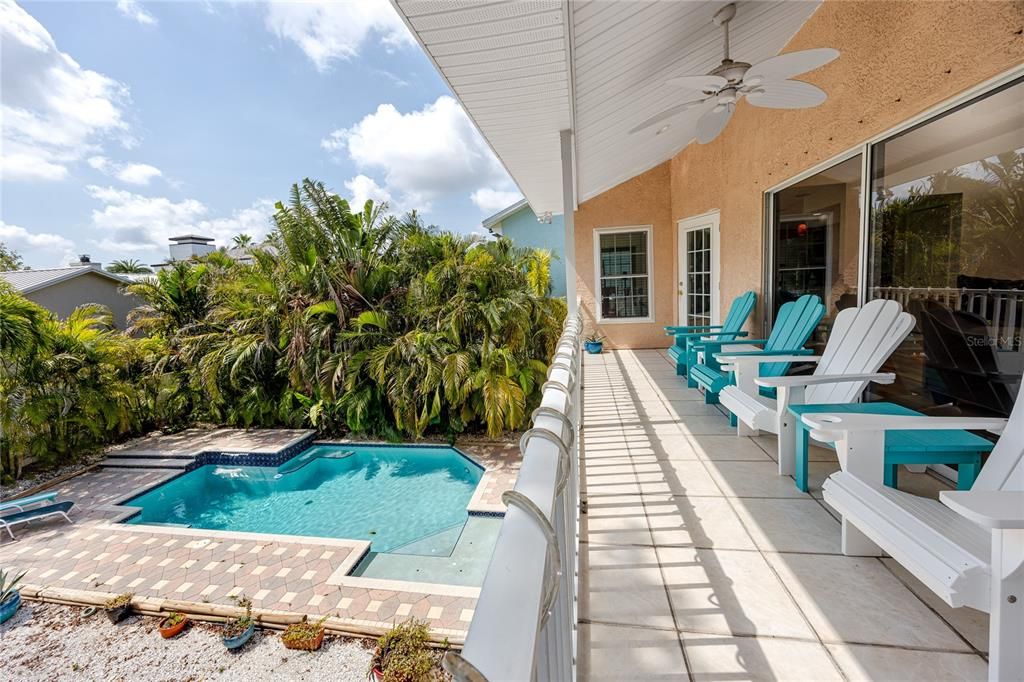 待售: $975,000 (4 贝兹, 2 浴室, 2401 平方英尺)